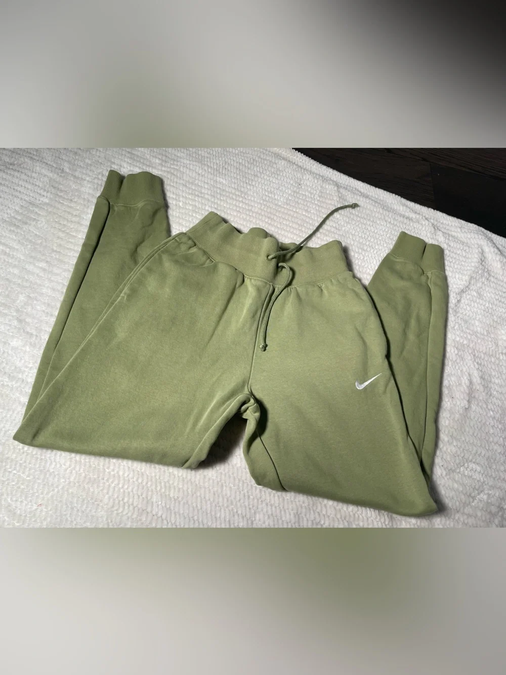 Nike‎ Women's Olive Green High-Waisted Joggers